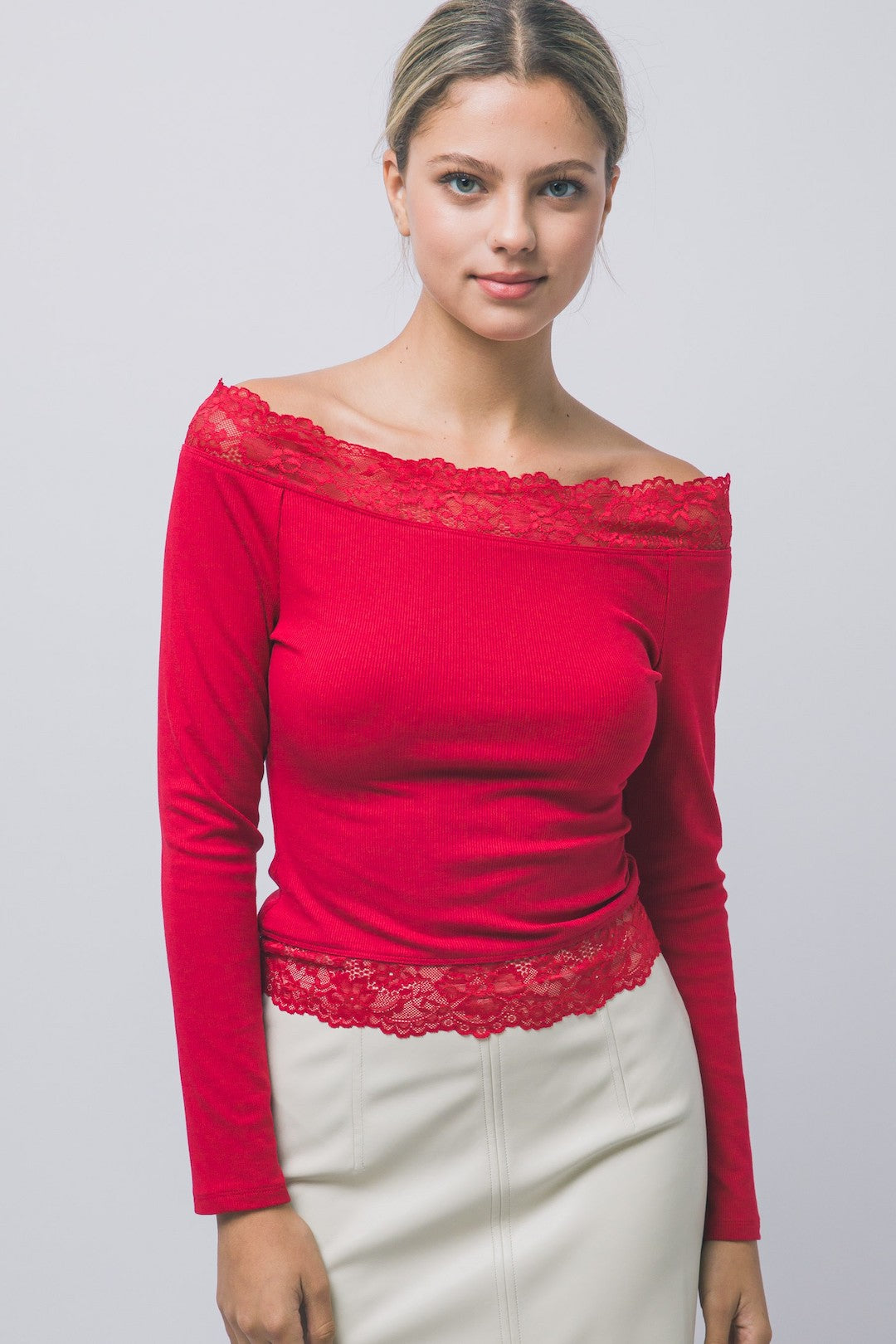 BLUSA MANGA LARGA CON ENCAJE